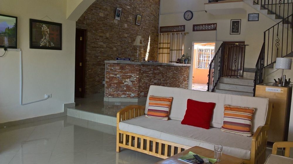La Feve Beach Bed And Breakfast Hotel エンテベ エクステリア 写真
